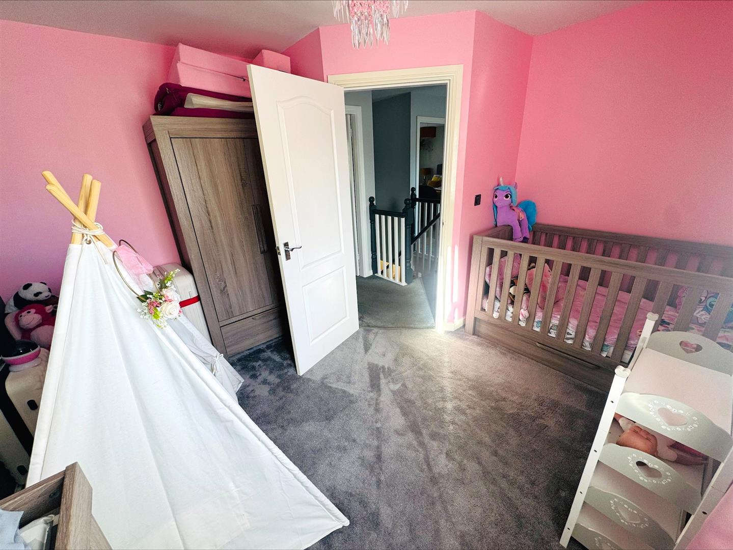 Heol Waungron, Carway, Kidwelly, SA17 4HY